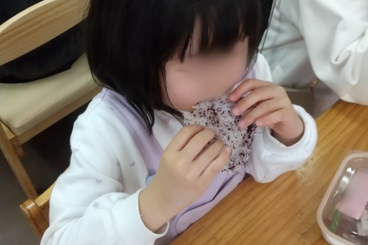 きのね　お煎餅づくり